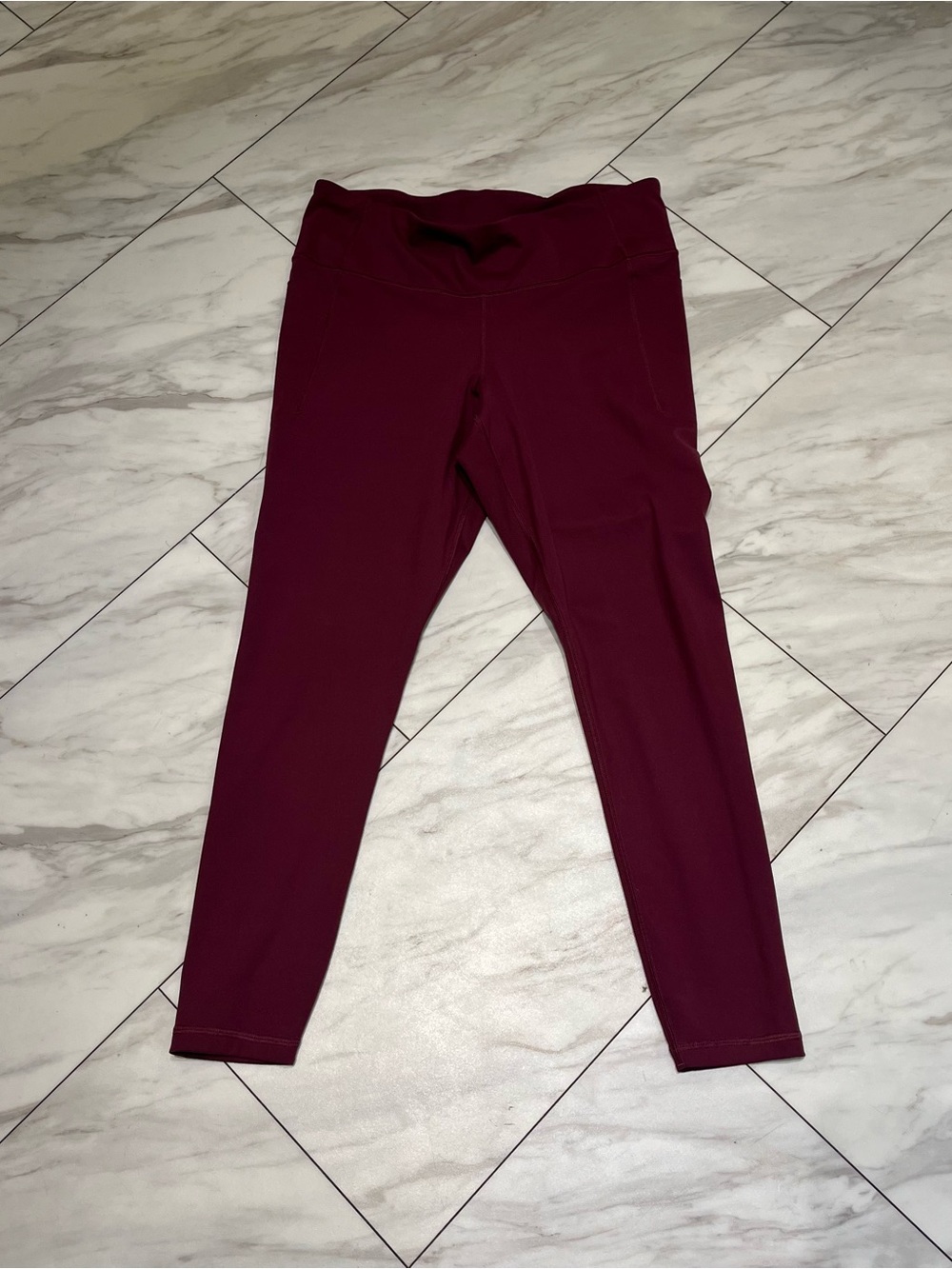 GAPFit Burgundy Performance Leggings